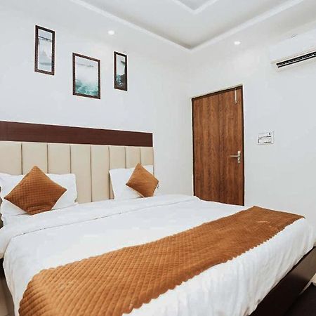Hotel The 7 Seas Rishīkesh Extérieur photo