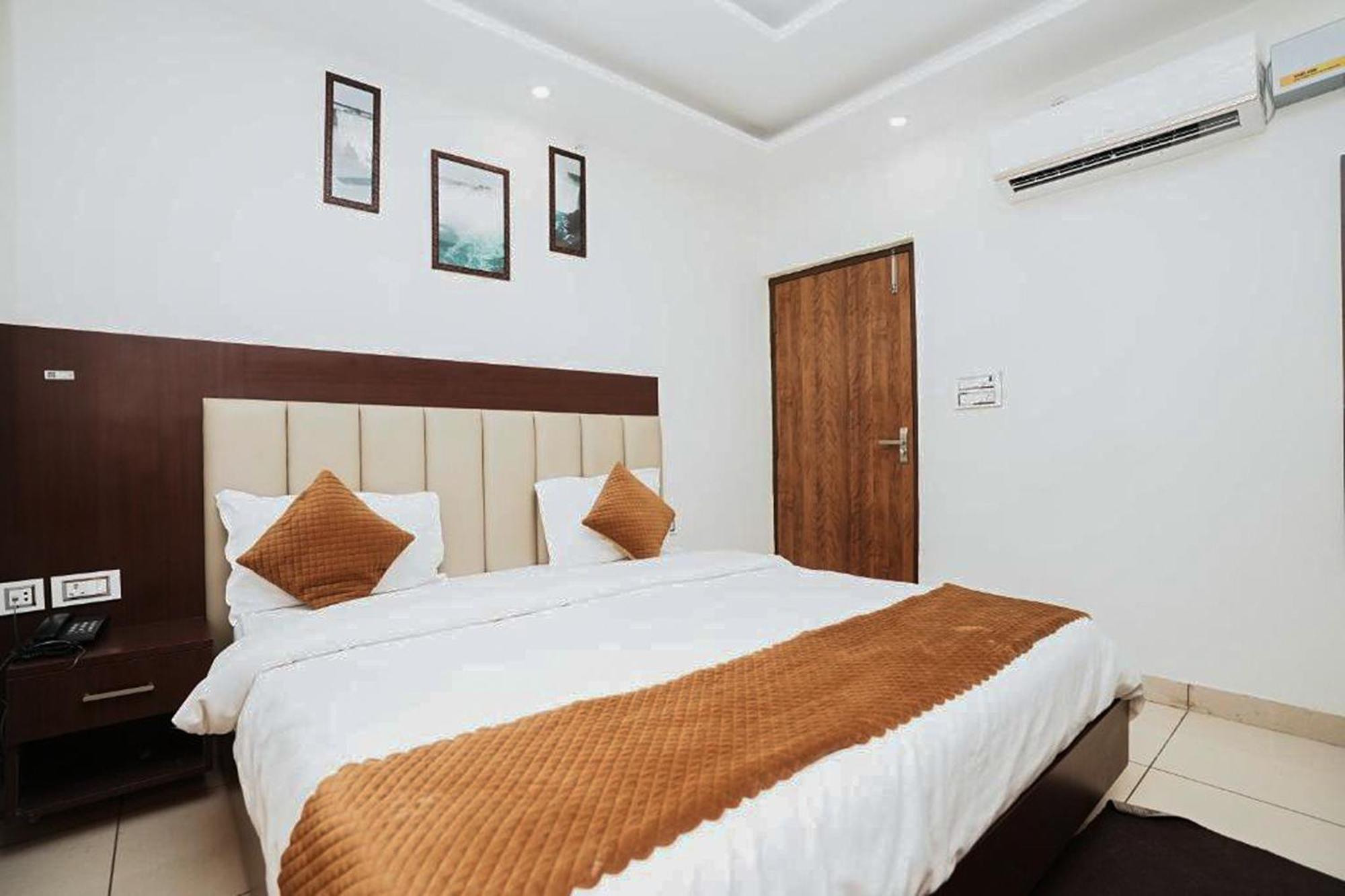 Hotel The 7 Seas Rishīkesh Extérieur photo