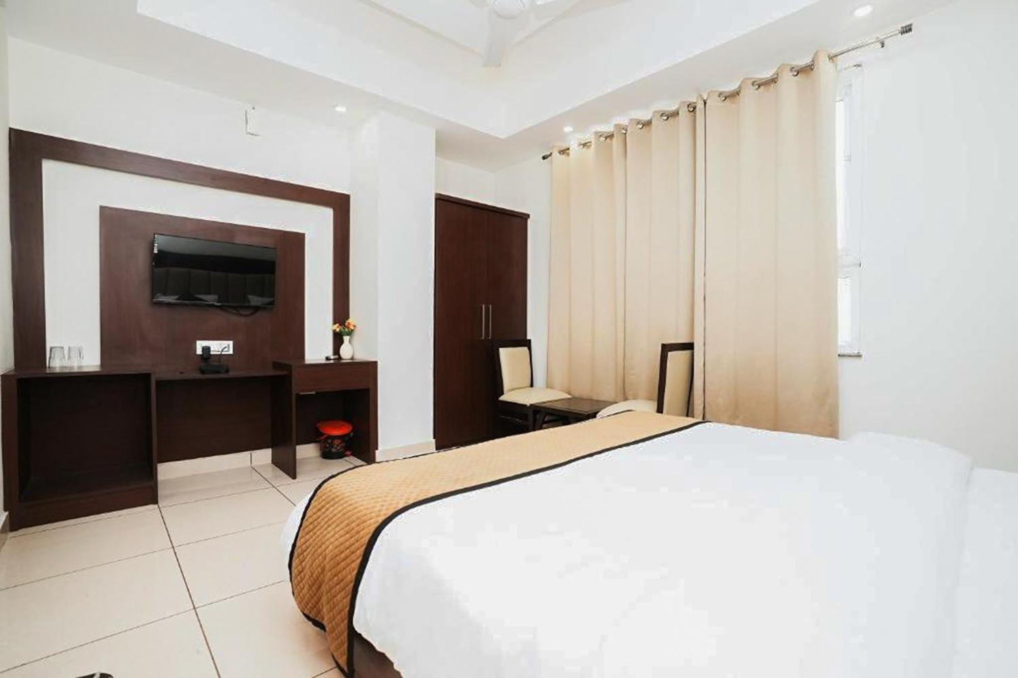 Hotel The 7 Seas Rishīkesh Extérieur photo