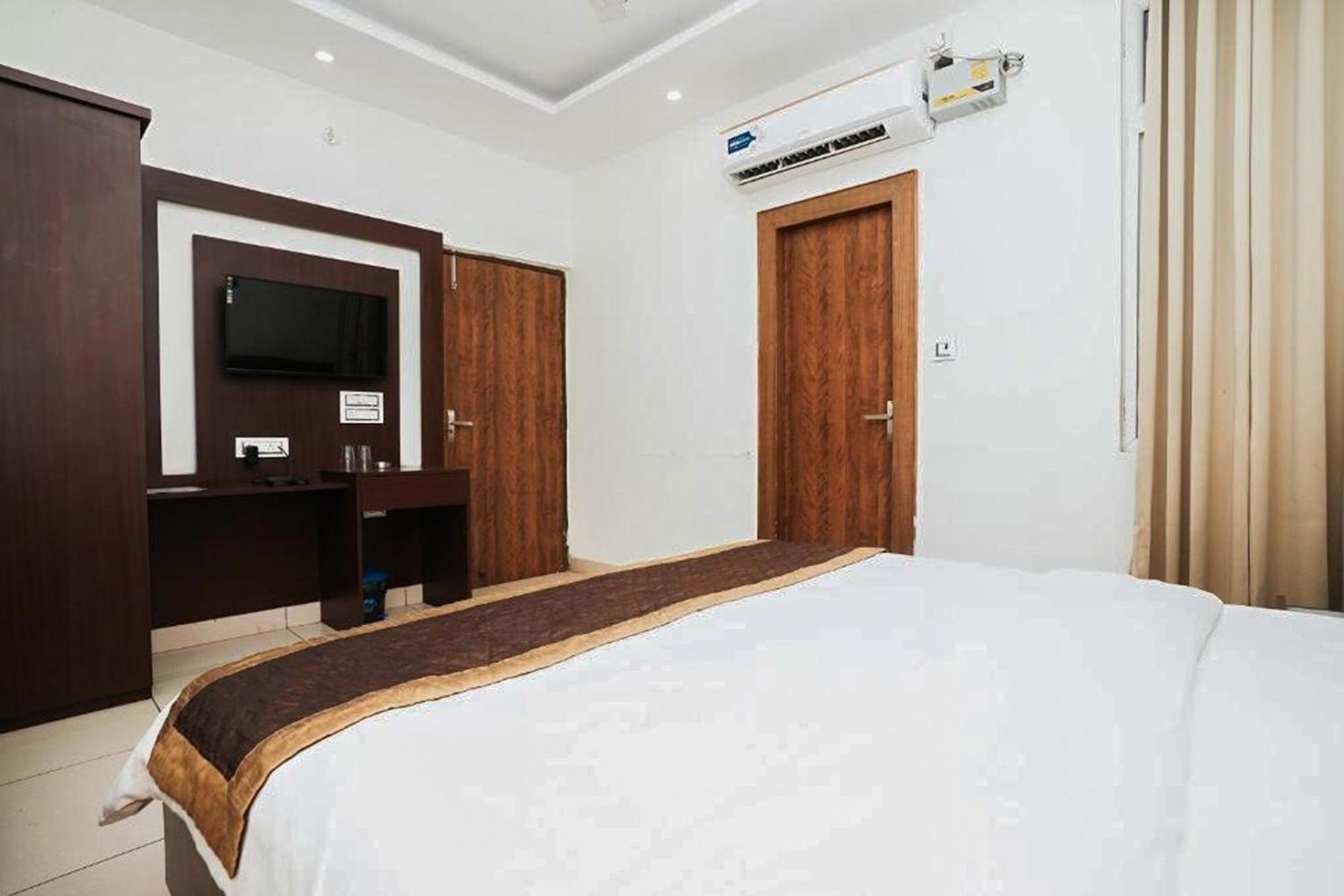 Hotel The 7 Seas Rishīkesh Extérieur photo