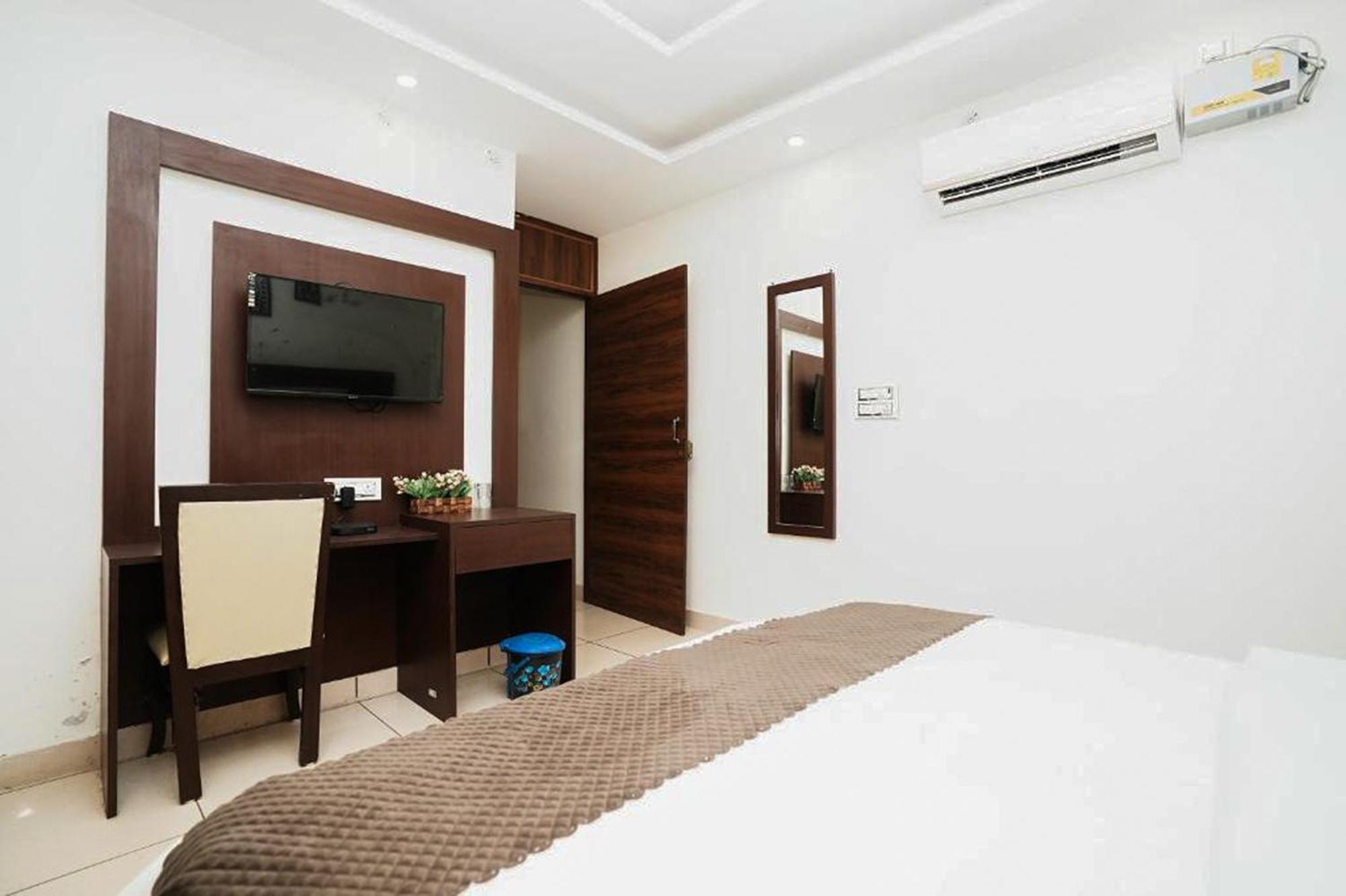 Hotel The 7 Seas Rishīkesh Extérieur photo