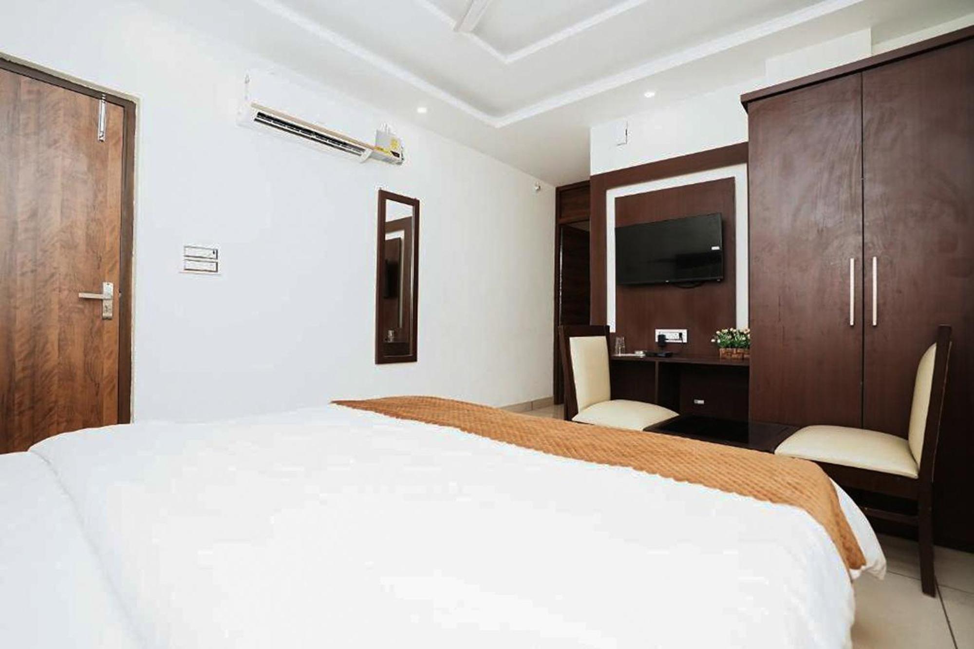 Hotel The 7 Seas Rishīkesh Extérieur photo